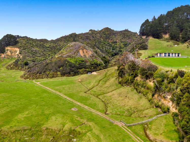 4020 Mokau Road Tongaporutu_10