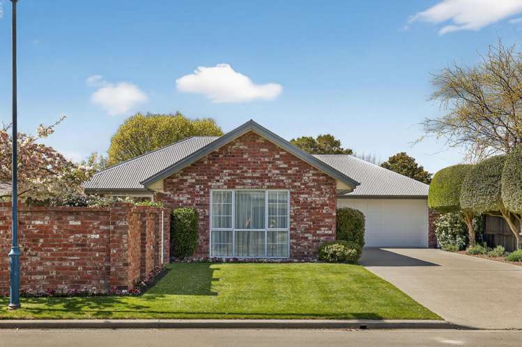 8 Avon Gate Russley_32