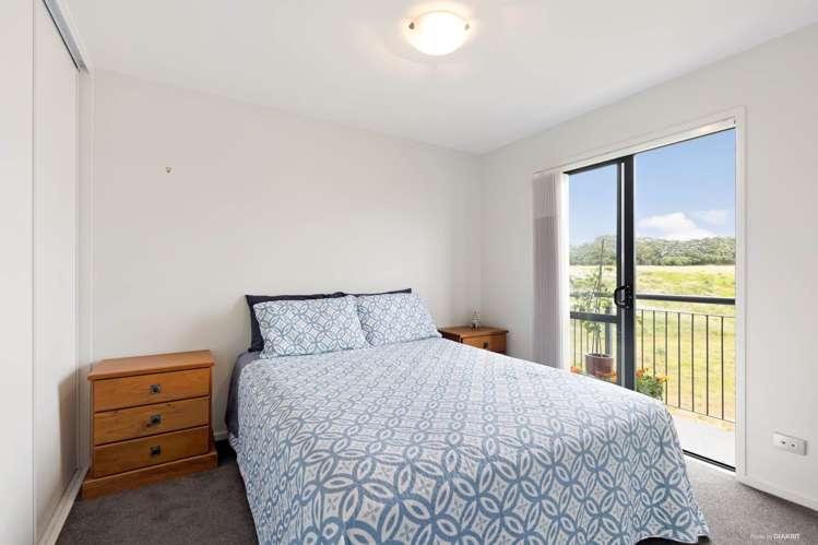 3G/17 Crown Lynn Place New Lynn_2