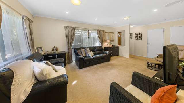 6 Caldecote Place Flat Bush_4