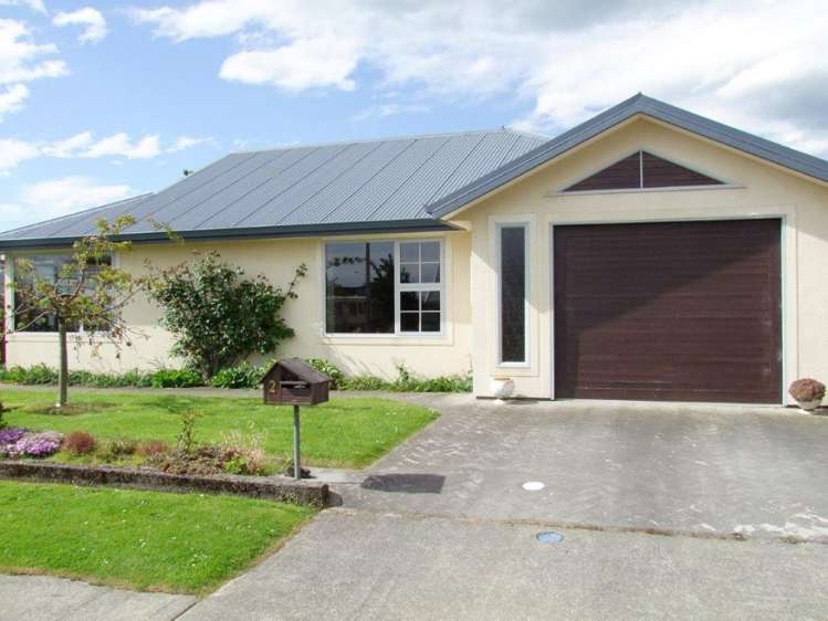 2 Duthie Street Milton_0