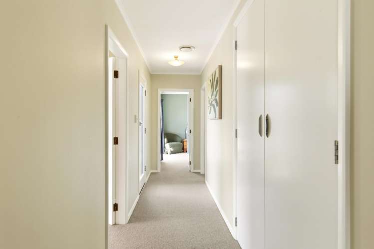 72 Redwood Avenue Tawa_9