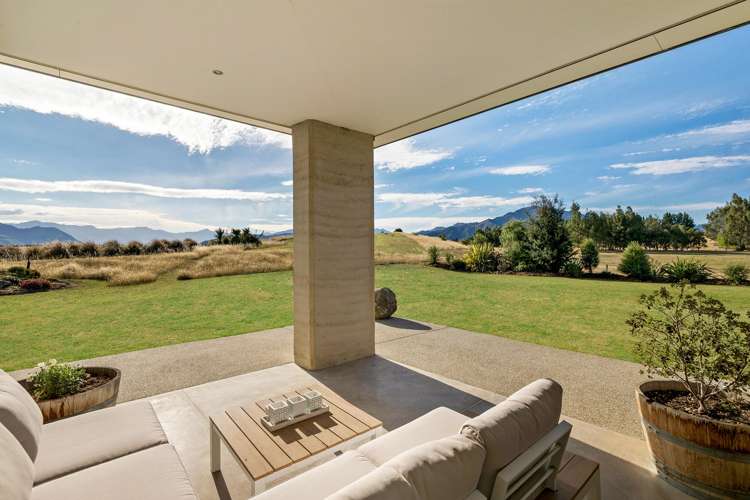 197 Loess Lane Hawea Flat_12