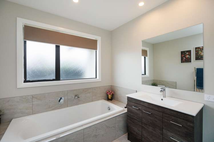 71 Johnstone Drive Fitzherbert_17