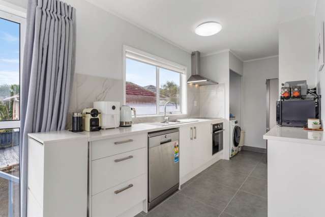 1/40 Vodanovich Road Te Atatu South_1