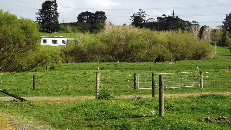 232 Tavinor Road Otaika_16