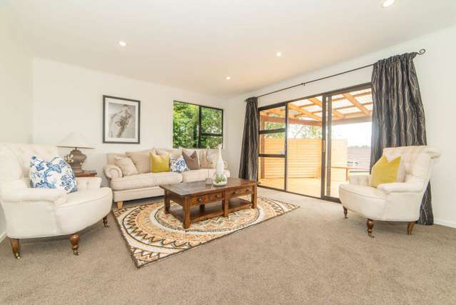 6 Target Road Totara Vale_1