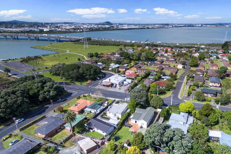 6 Coronation Road Mangere Bridge_1