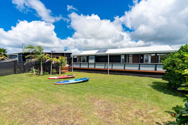16 Seabreeze Road Mangawhai Heads_2