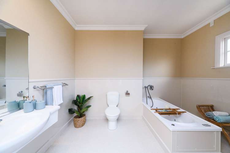 18 Mahoe Avenue Takaro_21