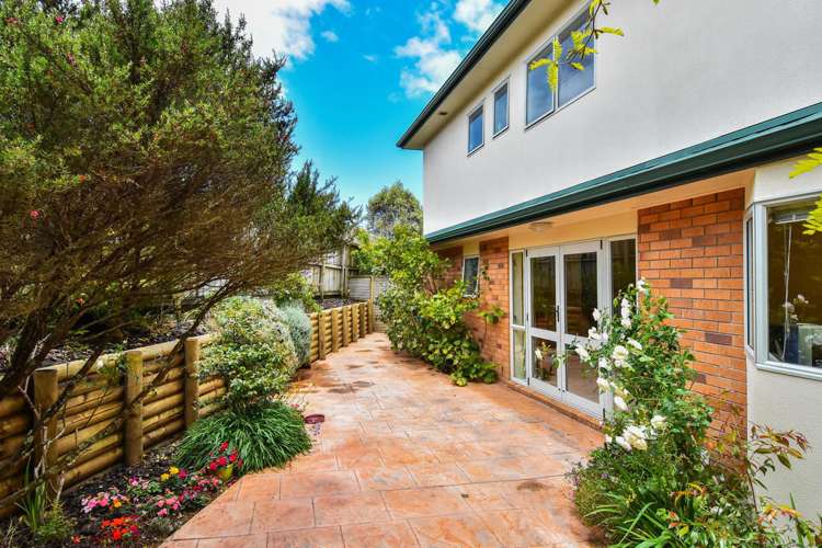 322 Hill Road The Gardens_12