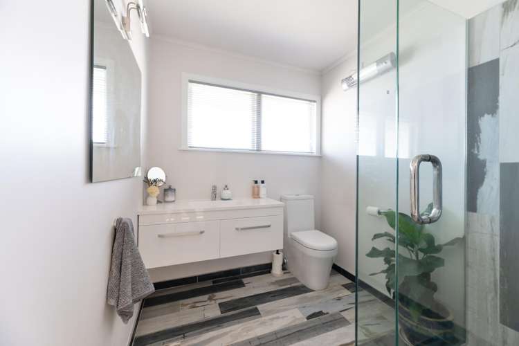 7 Letterkenny Place Blockhouse Bay_11