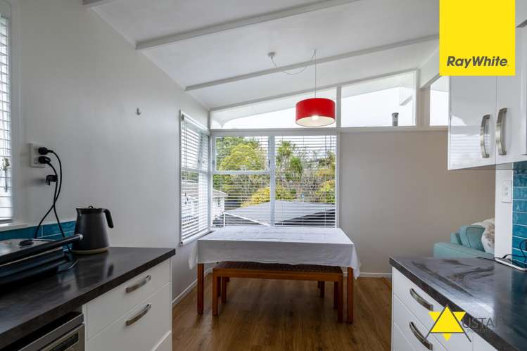 190 Golf Road Titirangi_3