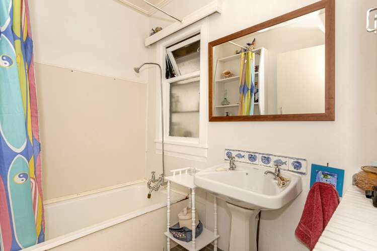 25 Douglas Street Okitu_18