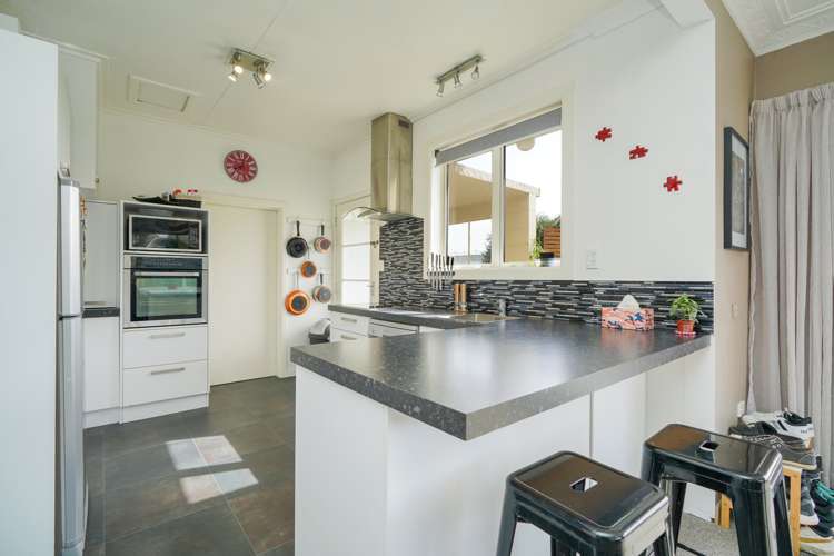 570 Tay Street Hawthorndale_7