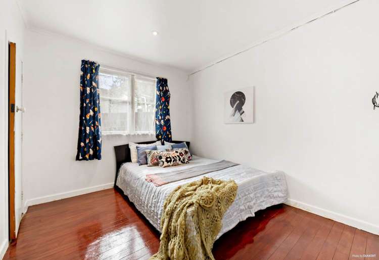 36 Sheridan Drive New Lynn_12