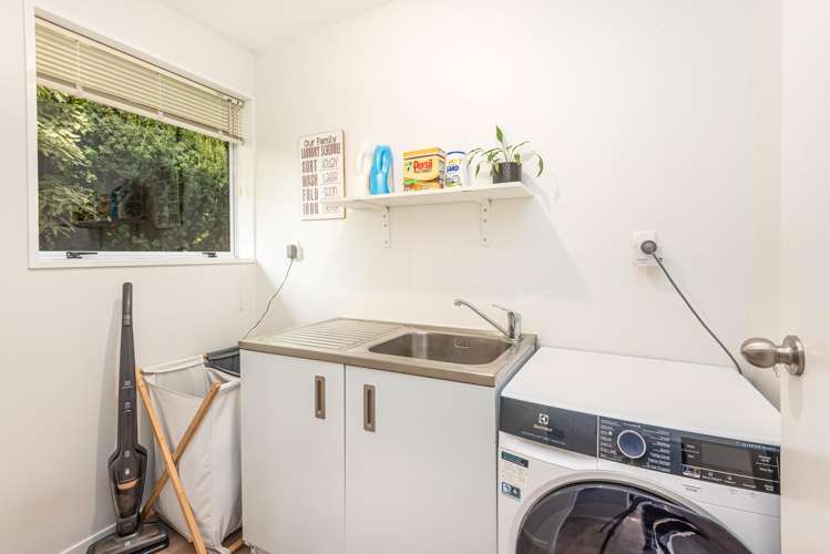 16a Kirk Road Templeton_17