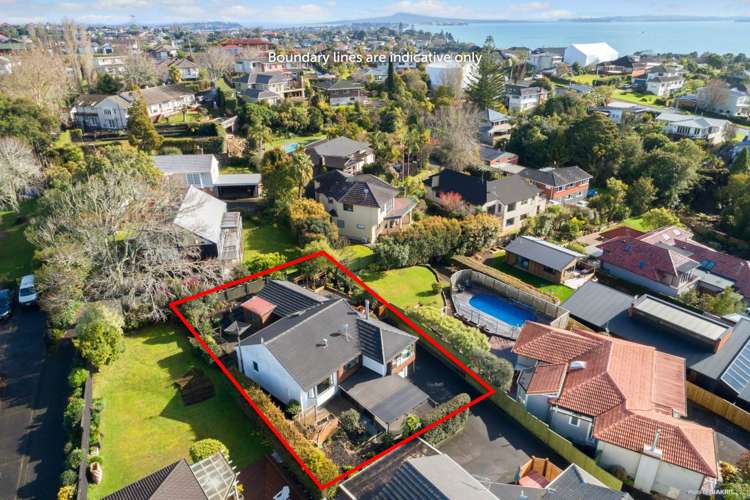 2/56 Parkhill Road Mellons Bay_1