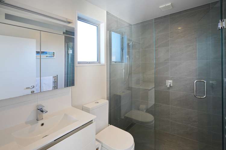 37 Russ Drive Lincoln_13