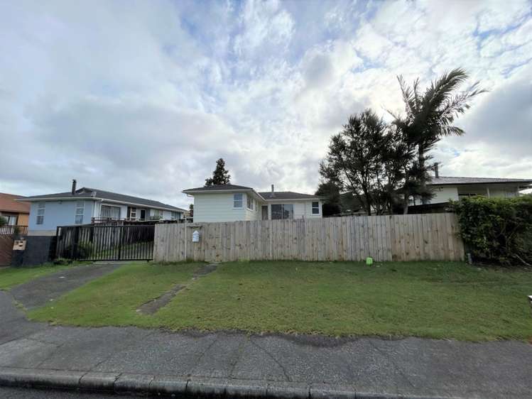 39 Harmel Road Glendene_13