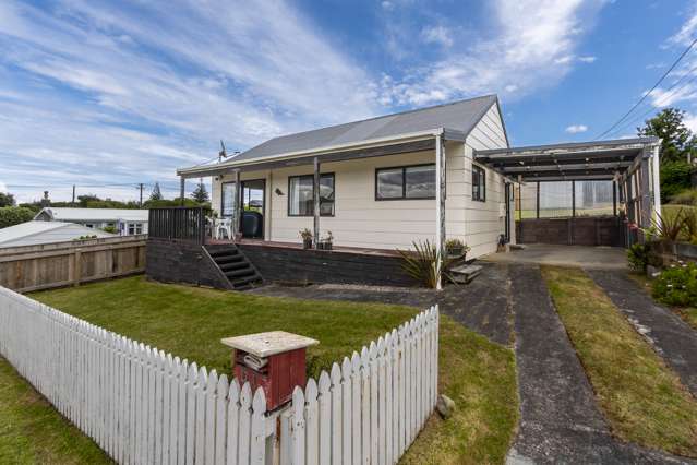 17a Moana Street Otaki Beach_1