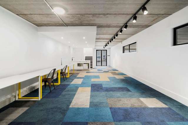 Unit A/34 Constellation Drive Rosedale_3