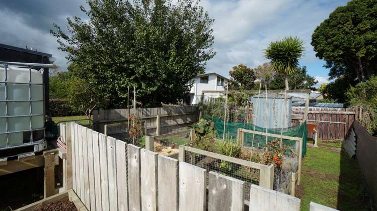 12 Manaia View Road One Tree Point_12