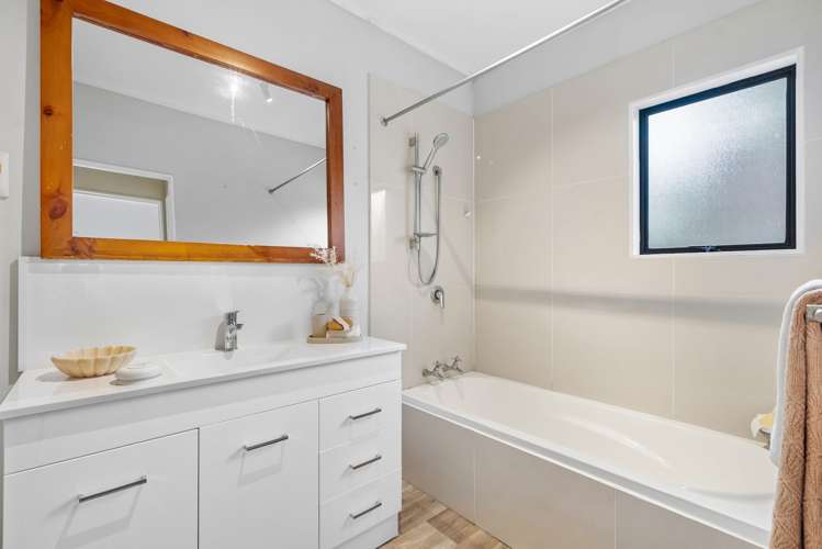 74 George Point Road Onerahi_12
