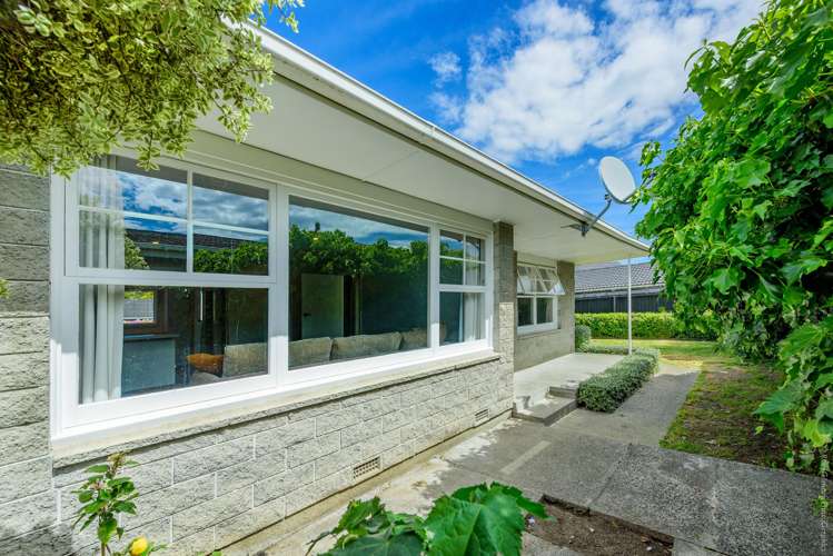 2/23 Ferniehurst Street_0