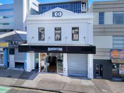 College Hill commercial with edge, upside