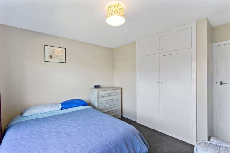 2/11 Peckham Lane Woolston_7