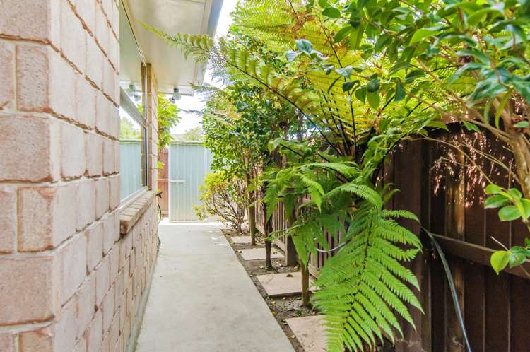 12 Micron Close Templeton_19