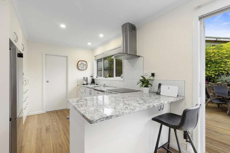 13 Kowhai Street Tawa_9