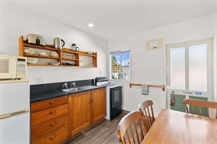 87 Commercial Street Takaka_24