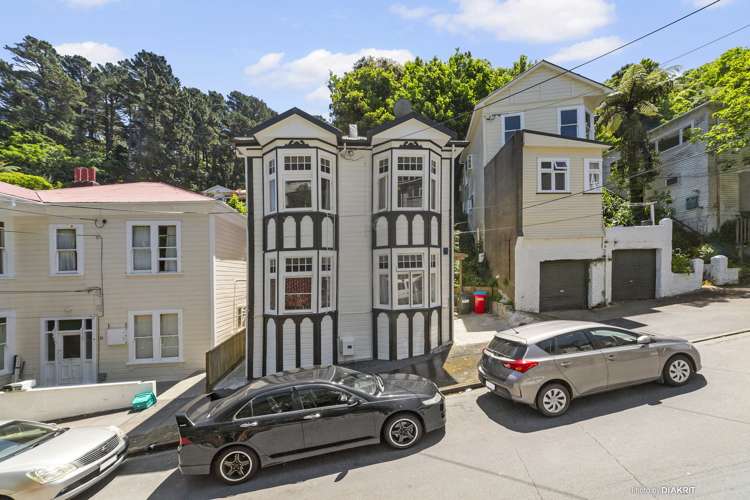 17 Adams Terrace Aro Valley_13