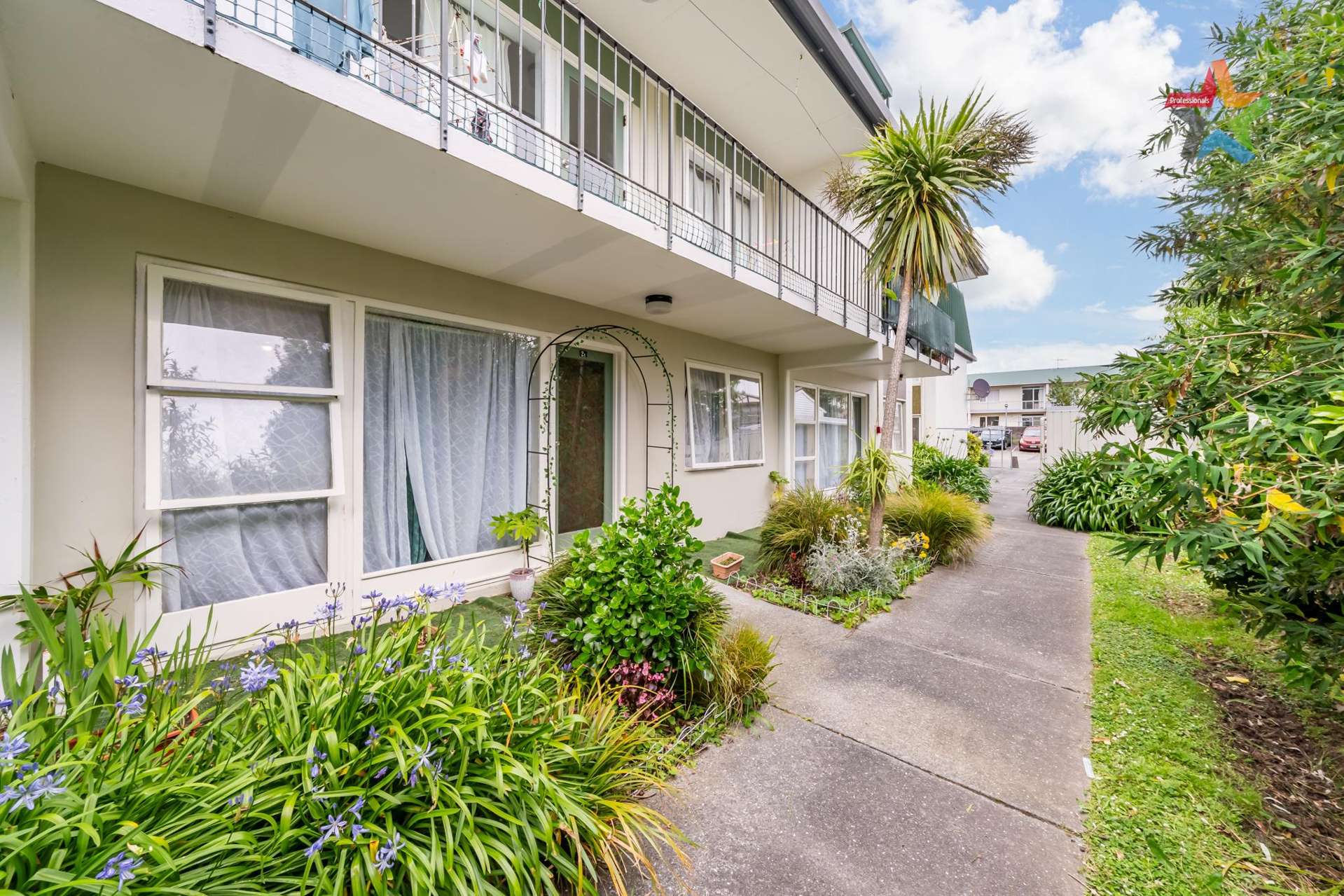 2/21 Britannia Street Petone_0