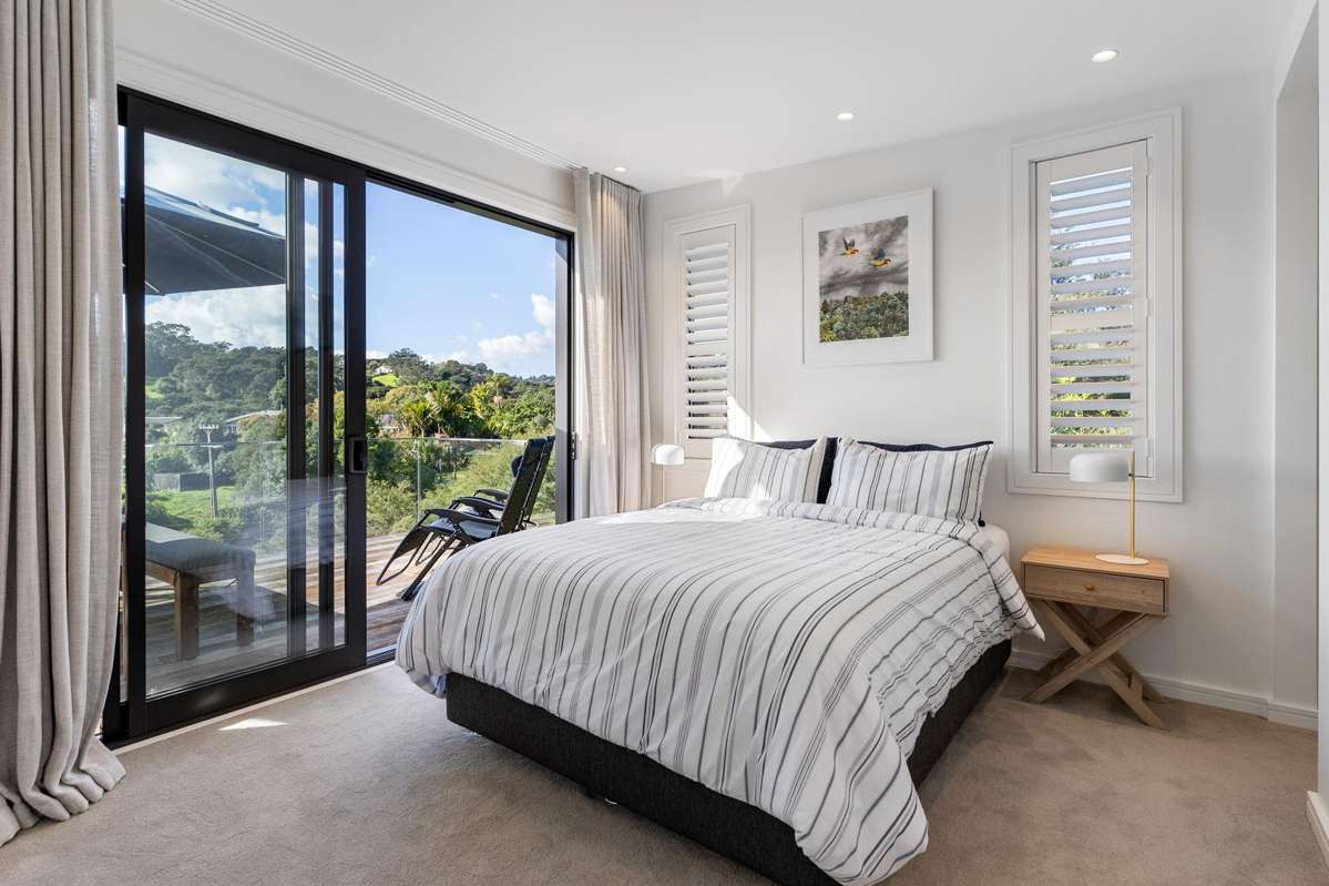 12 Victoria Road North_4