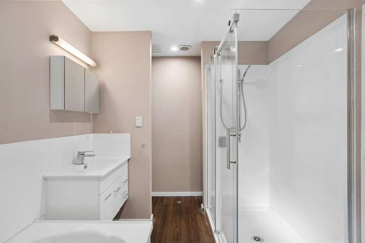 218 Fernhill Road Fernhill/Sunshine Bay_13