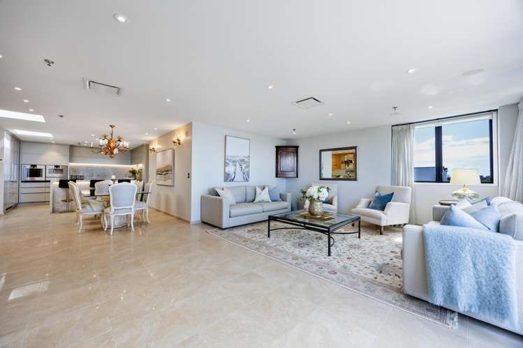 6b/173 Hurstmere Road Takapuna_6