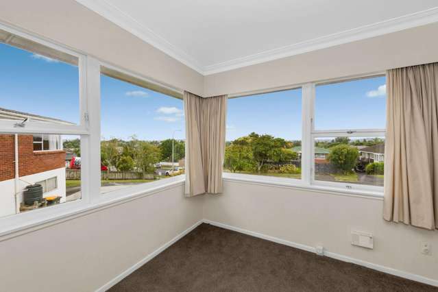 1/16 Portadown Avenue Pakuranga Heights_1
