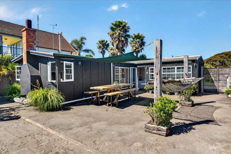 289 Clifton Road Te Awanga_15