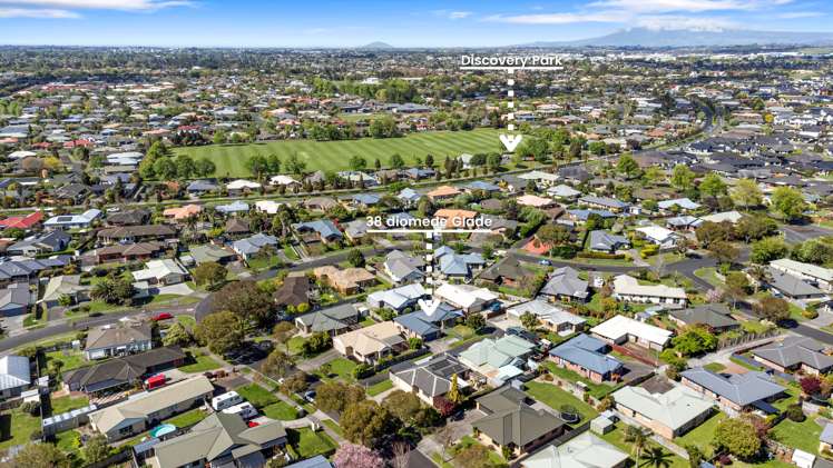 38 Diomede Glade Flagstaff_15