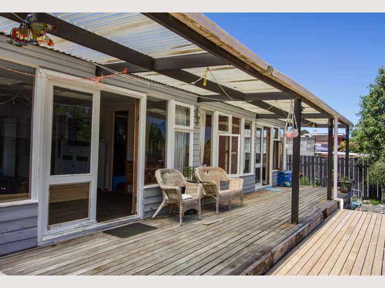 89 Goldfinch Street Ohakune_16