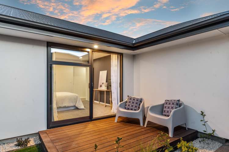 36 Stackwood Avenue Ravenswood_23
