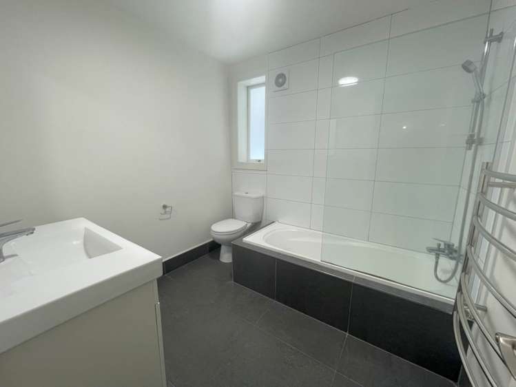 2/91 Sarsfield Street Herne Bay_11