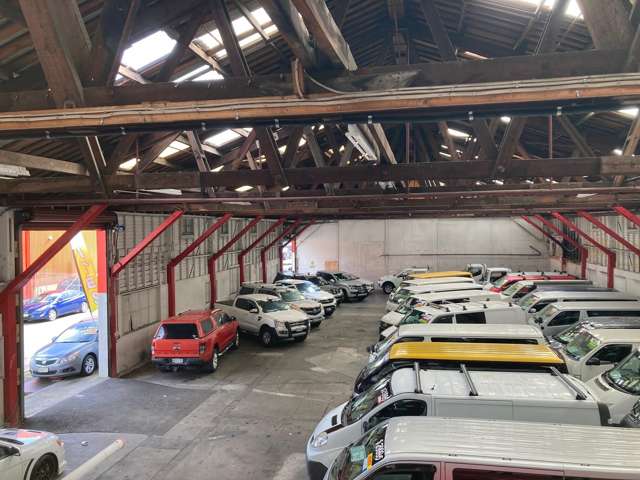 115 Gracefield Road Gracefield_1