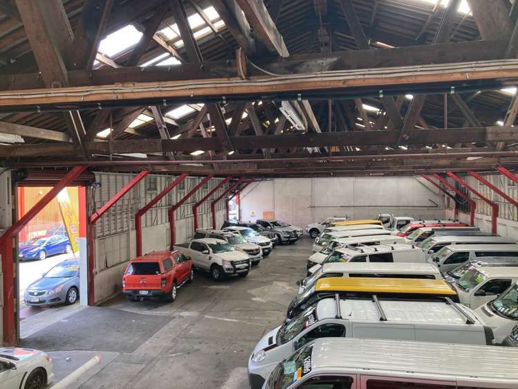 115 Gracefield Road Gracefield_1