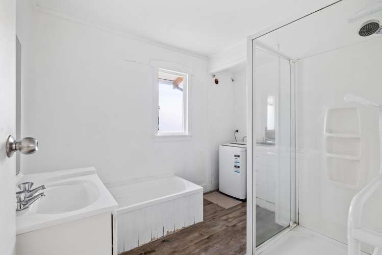 23 Alfredton Road_3