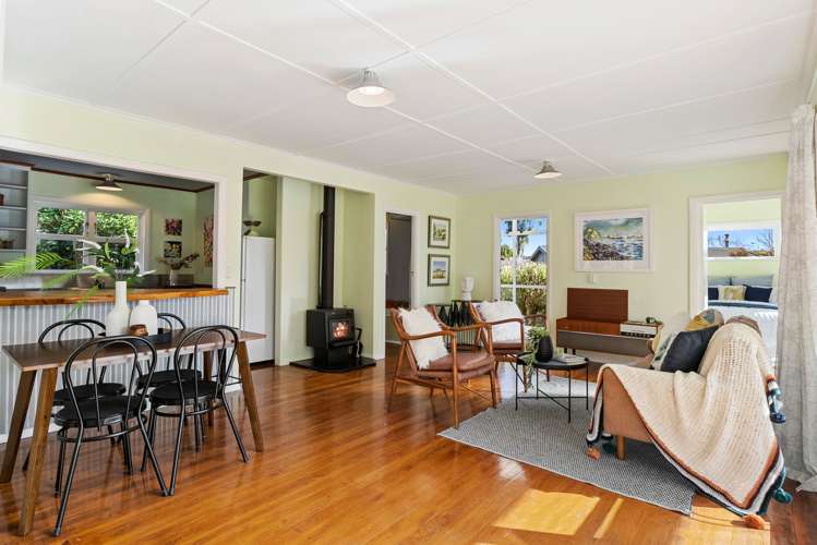 7 Poneke Drive Waikanae_8