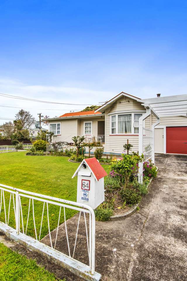 64 Fowlds Avenue Sandringham_4